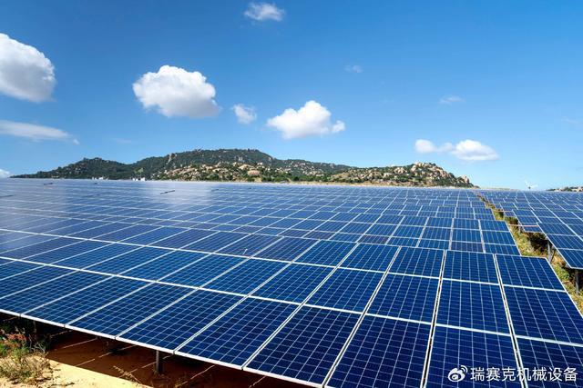 报废光伏板在物理法回收下的价值重塑——以光伏发电站为例(图1)