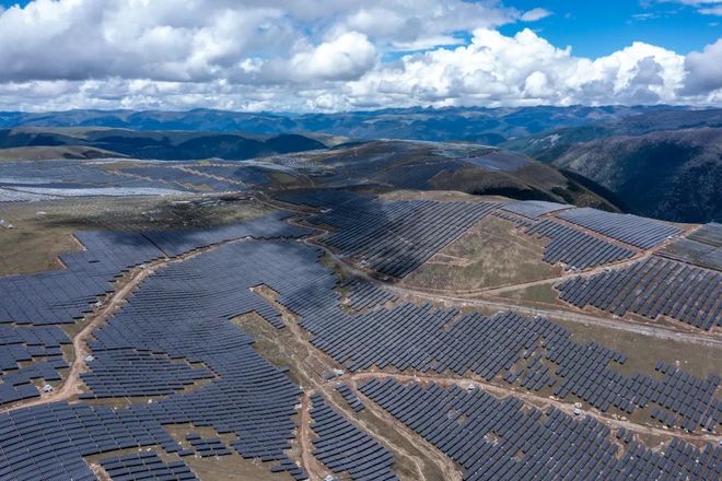 2024中国国际光储大会平行会议光伏电站“新与质”专题论坛即将召开！(图1)