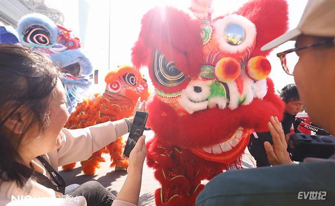 直击2024蔚来NIODay：高端行政旗舰ET9和萤火虫品牌首发(图3)