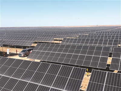 最大采煤沉陷区光伏基地并网发电2024-11-1310：56：56来源：人民日报_财富号_东方财富网(图1)