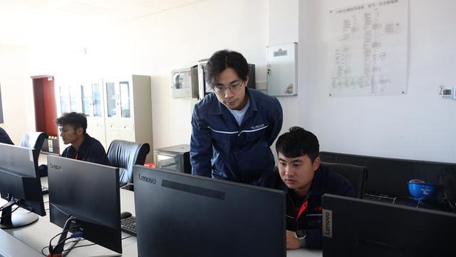 兴义供电局：倾情服务新能源发电站为电网输送更多清洁能源(图2)