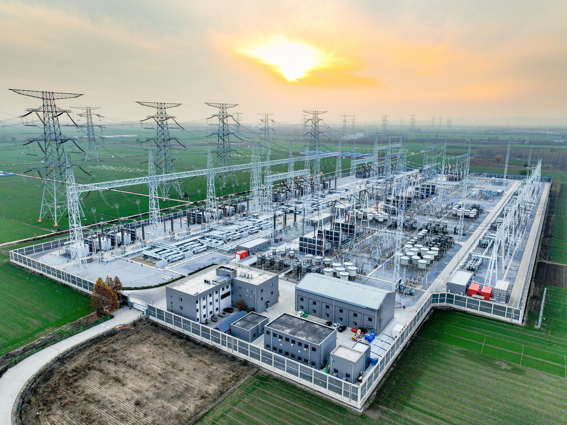 绿电“点亮”转型路(图1)