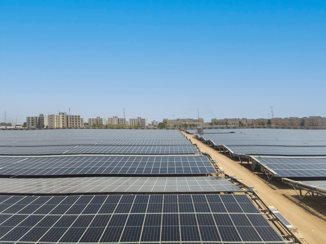 为沙特“解渴”上能电气又一光伏电站实力出圈(图1)