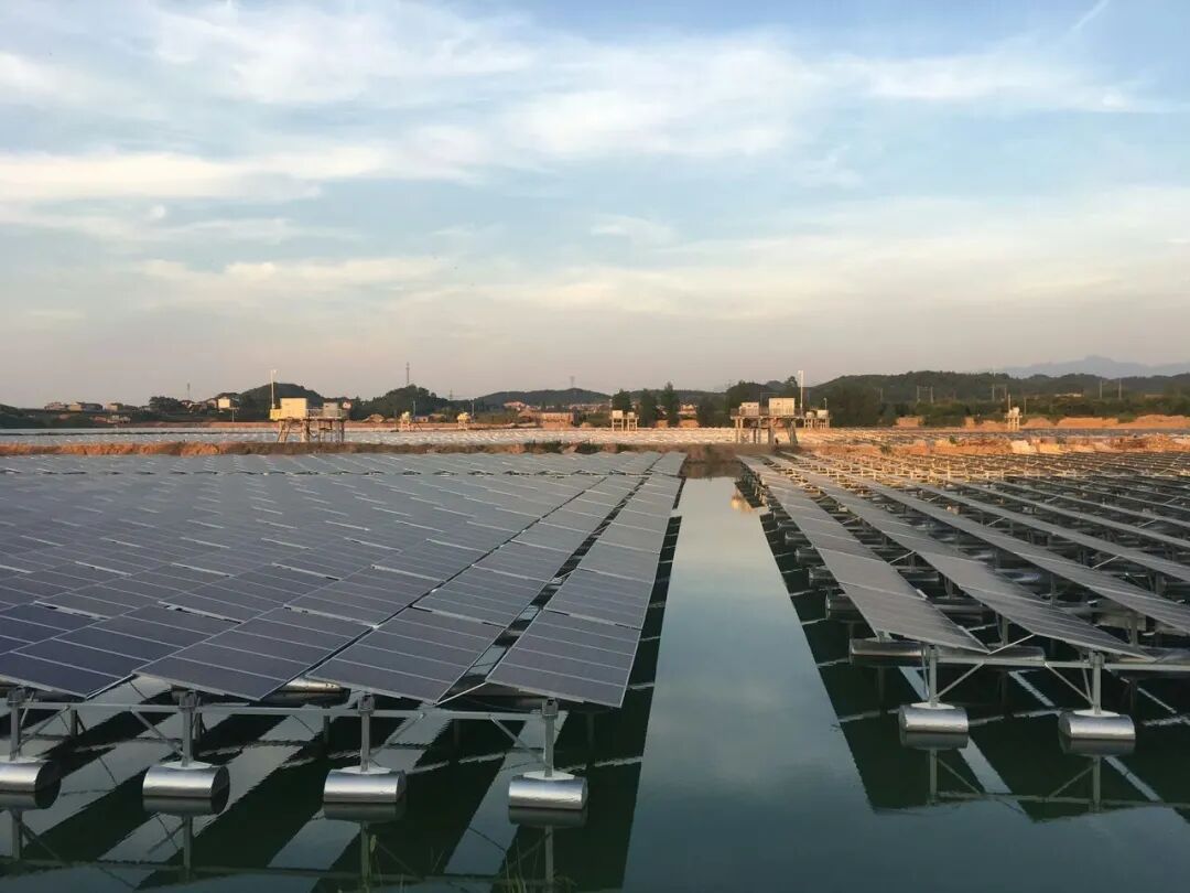 漂浮式光伏蓄势待发！(图1)