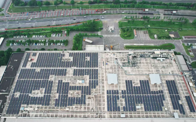 显示屏下的“绿电”晶澳智慧能源助力重庆康宁开启绿色能源新征程(图1)