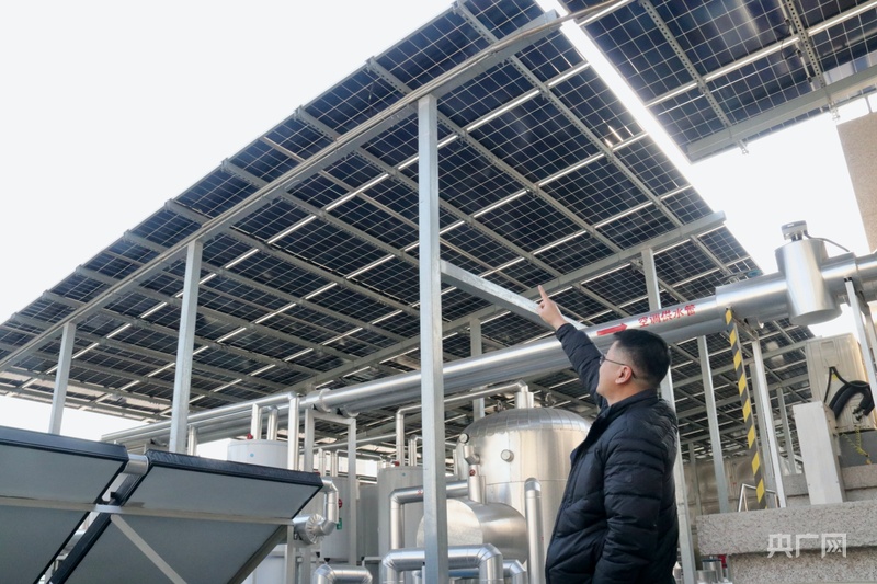 高质量发展看中国丨从医院屋顶到居民社区上海虹口以光伏实践探路“绿色”未来(图2)